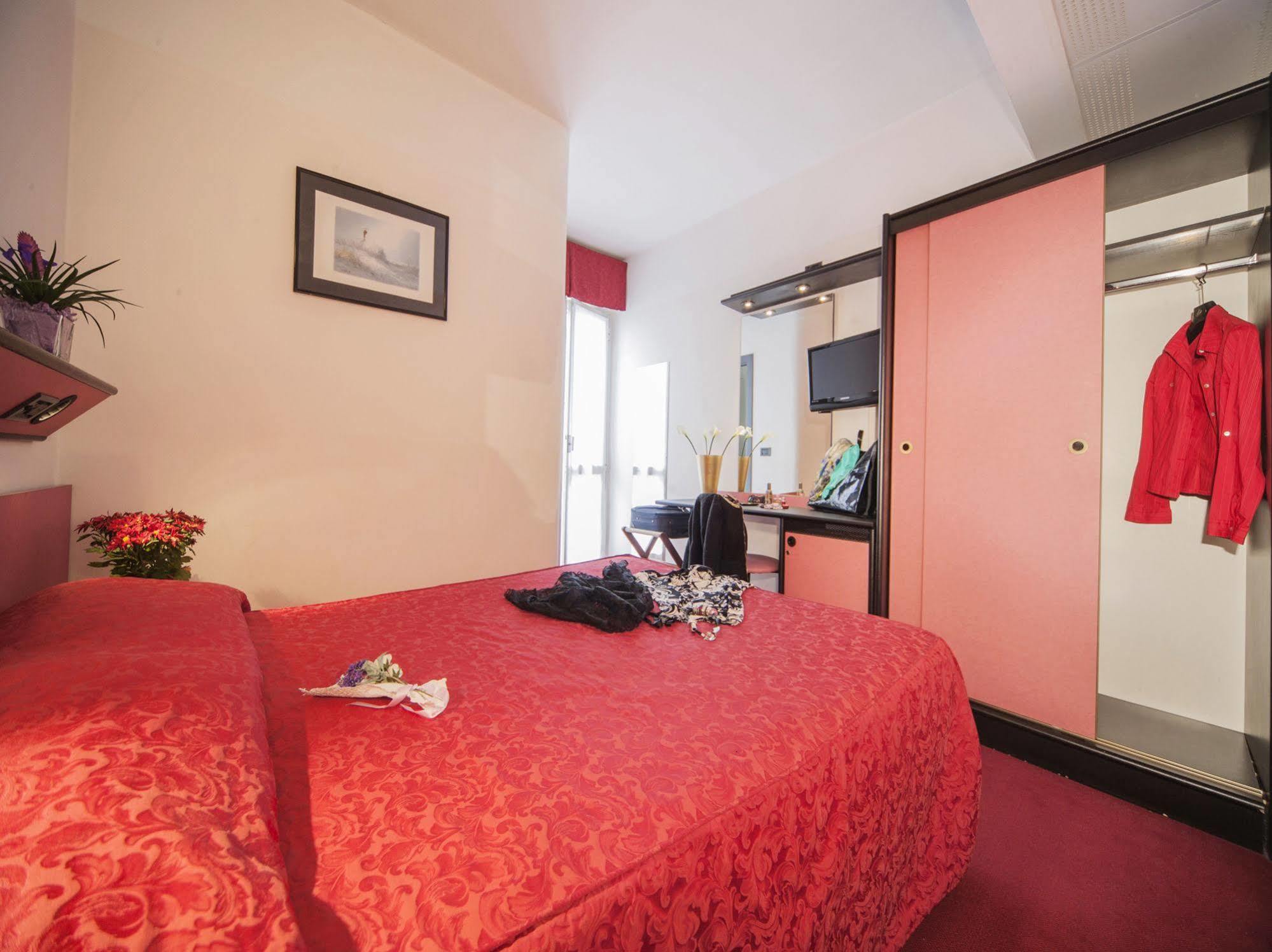 Hotel Levante Rimini Exterior photo
